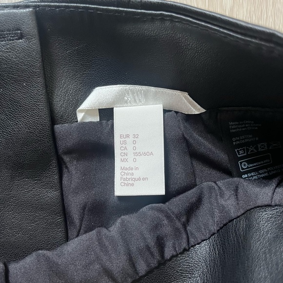 H&M black pleather mini skirt! - Picture 3 of 3